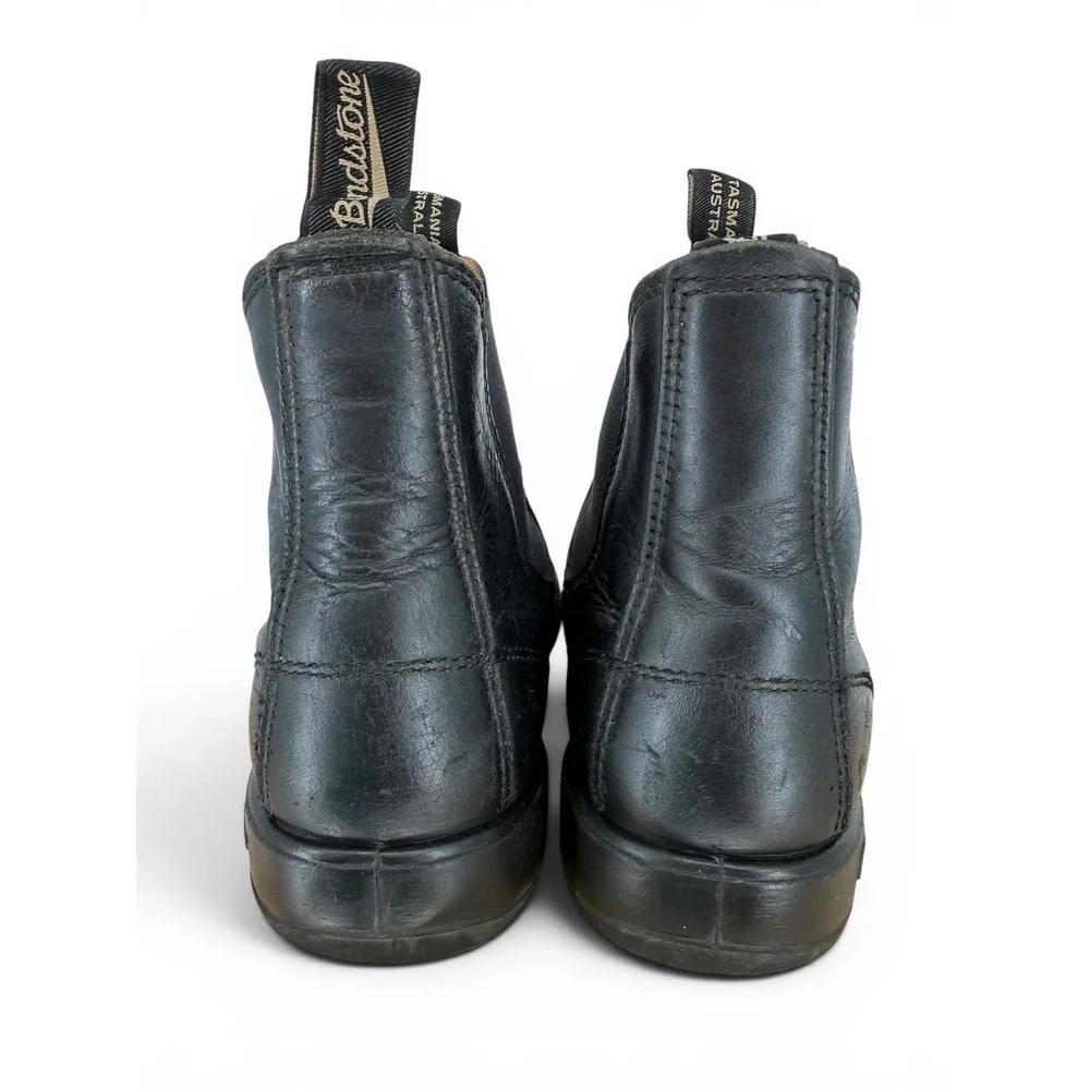 Shoes - Picture 6 of 11
